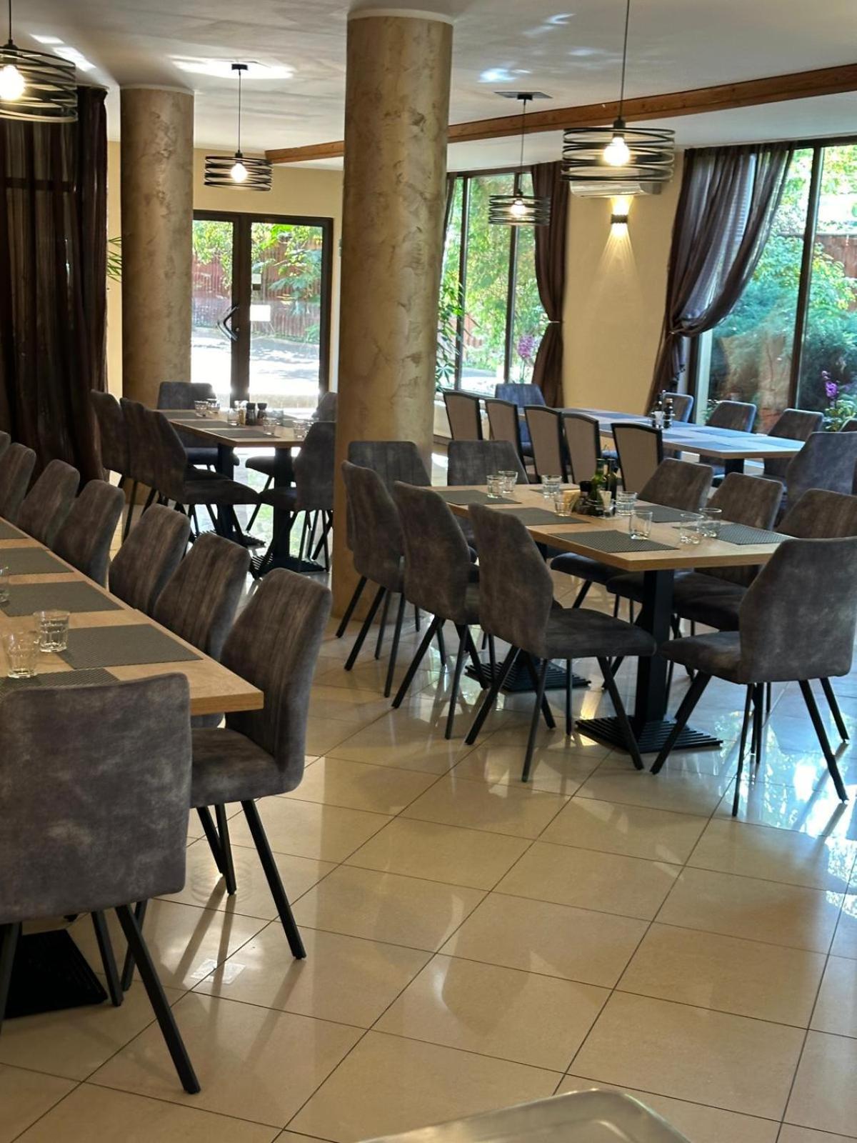 Hotel Perla Corp B Timisoara Luaran gambar